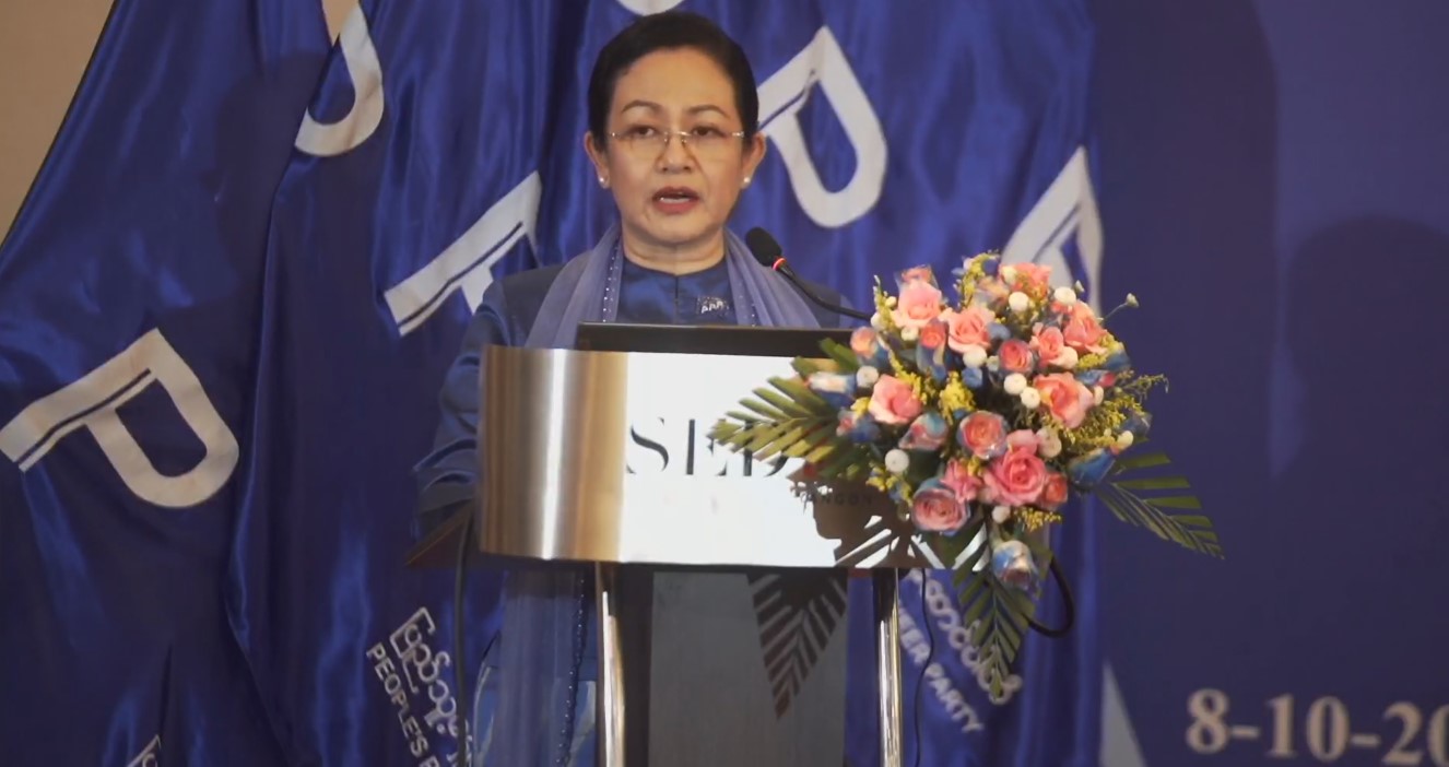 အကျဉ်းကျခံ နိုင်ငံ့ခေါင်းဆောင် ၂ ဦးကို အဂတိလိုက်စားသူဟု ဒေါ်သက်သက်ခိုင် စွပ်စွဲ