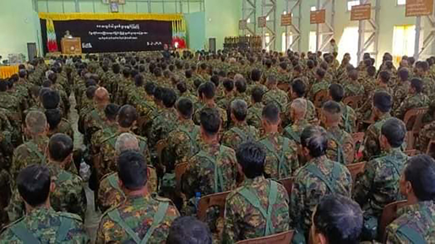ရခိုင်ပြည်နယ် ပြင်ပထွက် အလုပ်လုပ်သူများကို စစ်တပ်က ဖမ်းဆီးပြီး စစ်မှုထမ်းခိုင်း