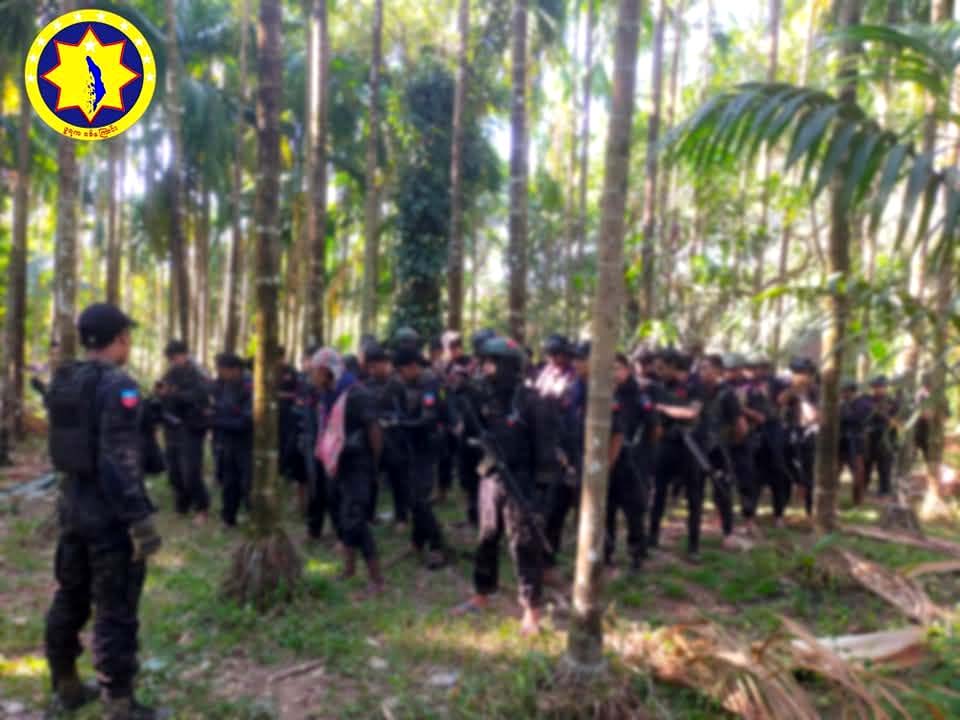 ပုလော ပကဖ ရဲဘော် ၅၀ ခန့် ဓဝယ်အမျိုးသားလွတ်မြောက်ရေးတပ်တော်ဆီ ပူးပေါင်း
