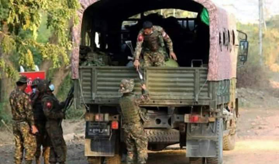ဧရာဝတီတိုင်း တိုက်ပွဲများ၌ ဒဏ်ရာရစစ်သား များပြားသဖြင့် ယာယီဆေးရုံပြုလုပ် ကုသနေရ