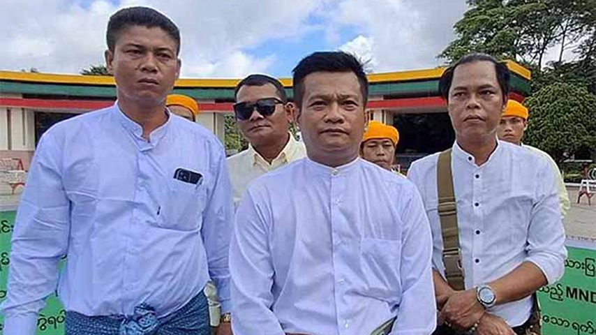 ပွဲငှားသူမရှိသဖြင့် တပ်ထောက်ခံသူ လူရွှင်တော် ဒိန်းဒေါင်နှင့်အဖွဲ့ ညည်းတွား