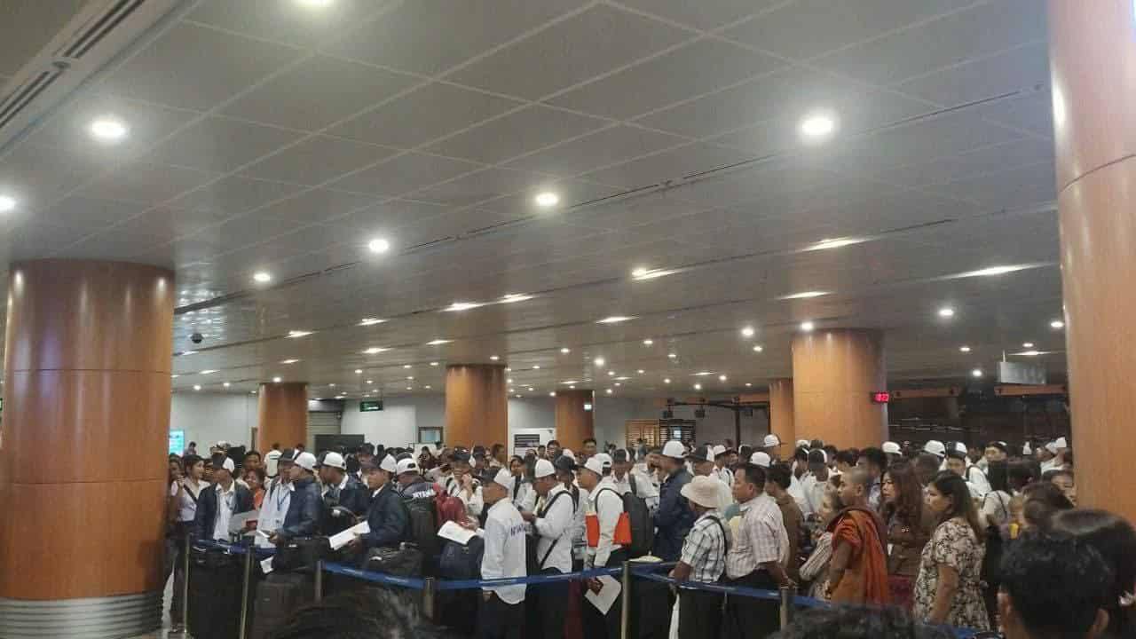 EPS အထူးစာမေးပွဲ ဖြေဆိုခွင့်ရှိသူ ၆,၀၀၀ နီးပါးအနက် ဖြေမည့်သူ ၈၀၀ နီးပါးသာရှိ
