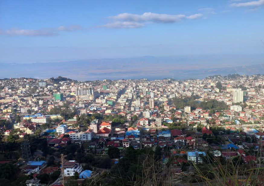 တောင်ကြီးနှင့် အေးသာယာတွင် လိုင်စင်မဲ့ကား အစီး ၁၀၀ ကျော် ဖမ်းဆီးခံရ