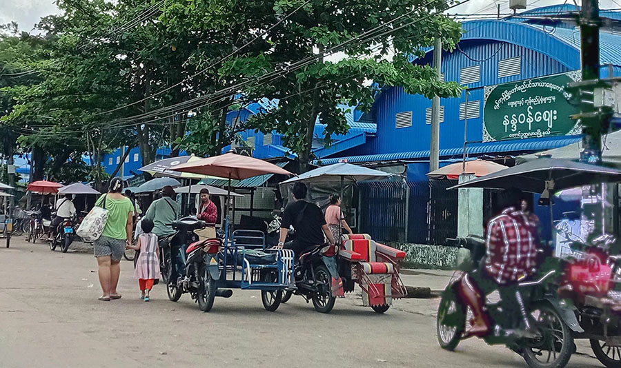 မဲဆွယ်စည်းရုံးရန် ပါတီများက ဘေးတွဲမောင်းသူများကို လုံခြုံရေးအဖြစ် ခေါ်ယူနေ