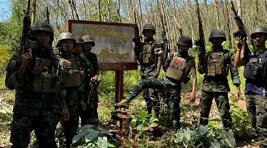 စစ်ကိုစစ်နှင့်တူအောင်တိုက်ရန် စစ်ကောင်စီတပ်ကို ရေးဘီလူးအဖွဲ့ စိန်ခေါ်