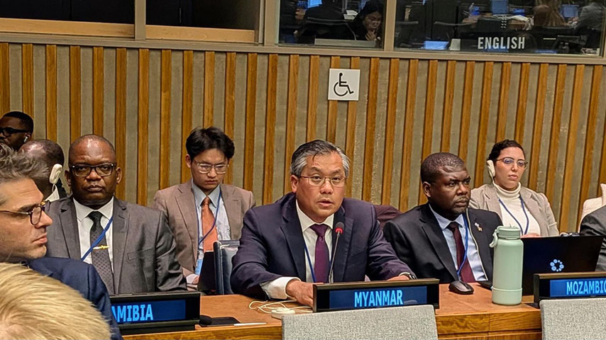 မြန်မာစစ်တပ်၏ ဓာတုလက်နက်အသုံးပြုမှု စောင့်ကြည့်အရေးယူရန် သံအမတ်ကြီး တောင်းဆို  