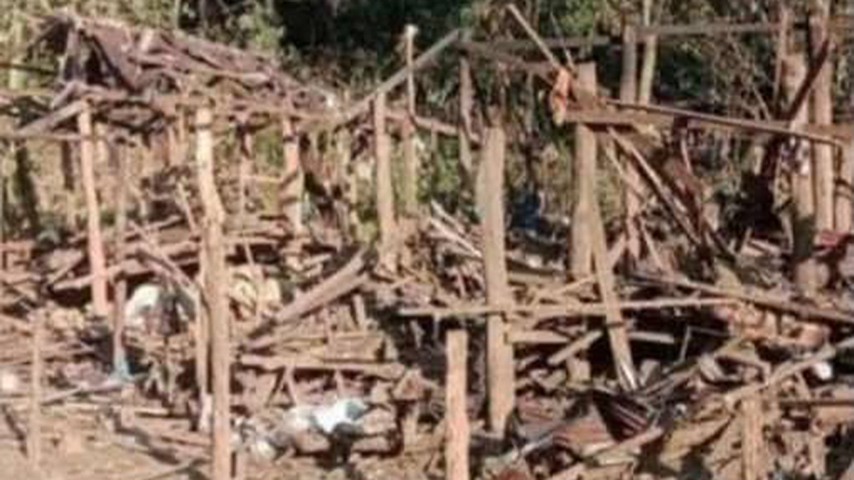 ရေကြည်မြို့ စပြင်ကျေးရွာကို စစ်တပ်က လေကြောင်းမှဗုံးကြဲ၊ ဒေသခံ ၂၄ ဦး သေဆုံး