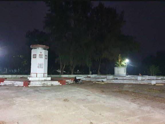 ပုသိမ်မြို့က ဗိုလ်ချုပ်အောင်ဆန်းရုပ်တုကို စစ်တပ် ဖျက်ဆီး