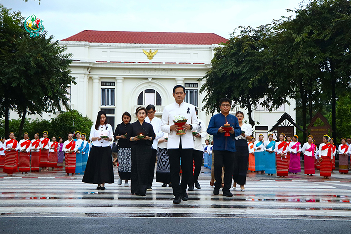ချင်းမိုင်တွင်ကျင်းပသည့် လန်နာရိုးရာယဉ်ကျေးမှု ယိပင်းပွဲတော် (ဓာတ်ပုံ) 