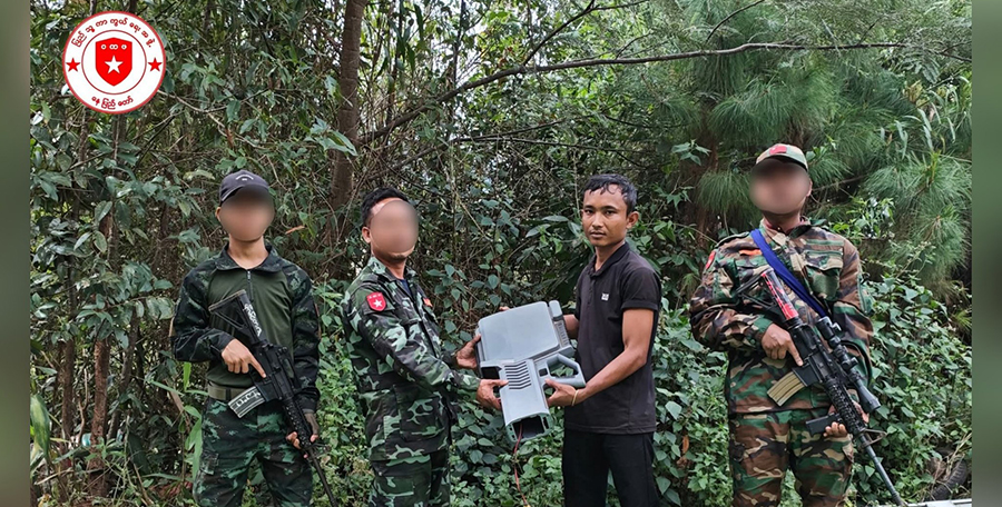 မကွေးတွင် တပ်သားသစ်  ၁ ဦး Drone Gun အပါအဝင် ခဲယမ်းများဖြင့် အလင်းဝင်