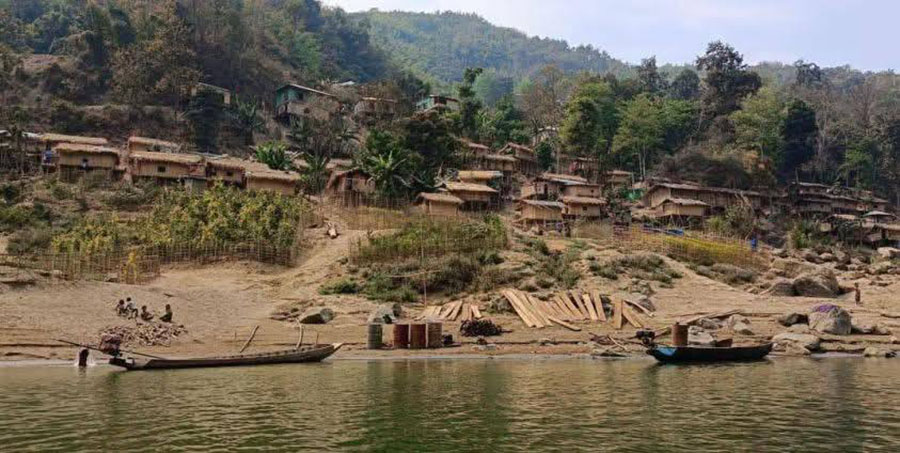ပလက်ဝ စစ်ရှောင်စခန်းများတွင် ပြည်သူ ၄၀၀ ကျော် ဝမ်းရောဂါဖြစ်နေပြီး ၅ ဦးသေဆုံး