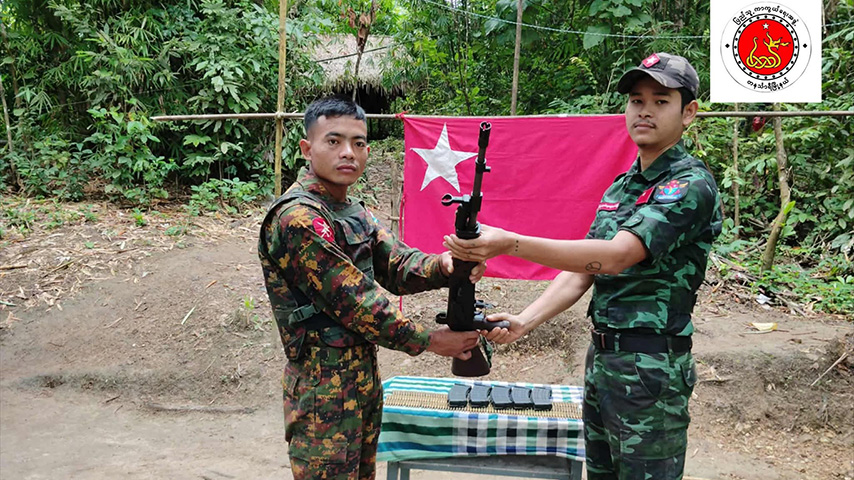 တနင်္သာရီတွင် စစ်မှုထမ်းတပ်သားသစ် ၁ ဦး လက်နက်ခဲယမ်းများဖြင့် အလင်းဝင်