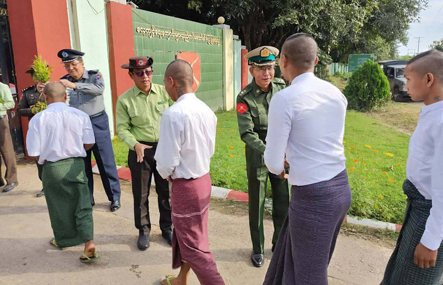 နေပြည်တော်တွင် လူငယ်များကို စစ်မှုထမ်းခိုင်းရန် ပေါ်တာဆွဲဖမ်းဆီးမှုများလာ