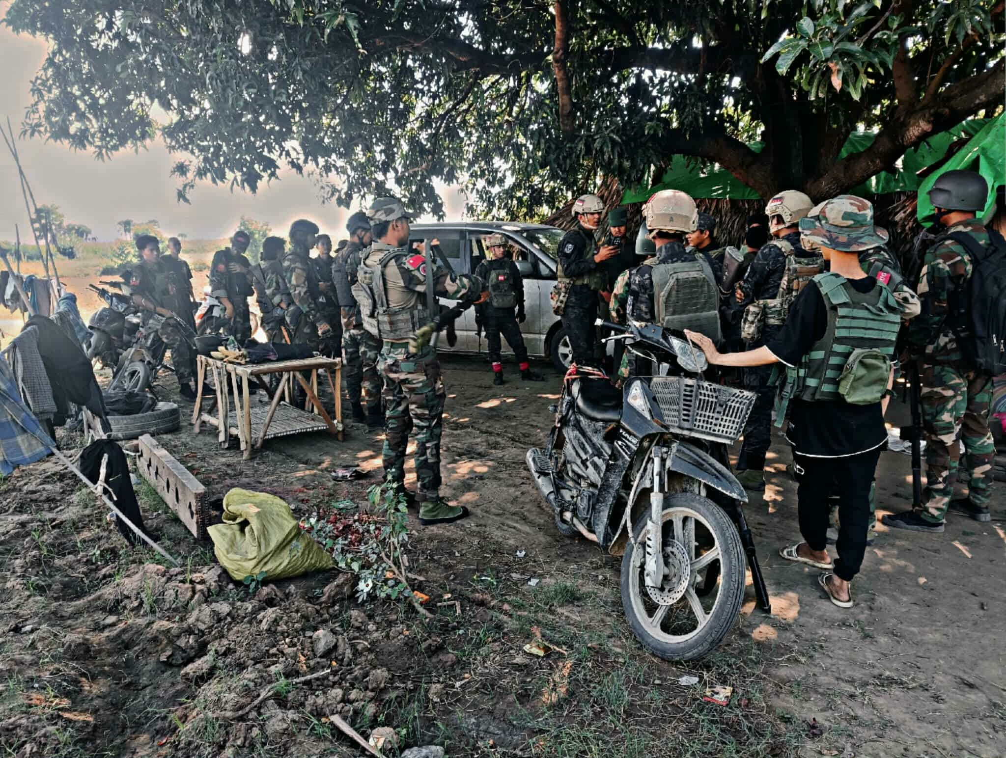 မုံရွာနည်းပညာတက္ကသိုလ်ရှိ စစ်ကောင်စီတပ်ကို တော်လှန်ရေးတပ်ဖွဲ့များ စီးနင်းတိုက်ခိုက်