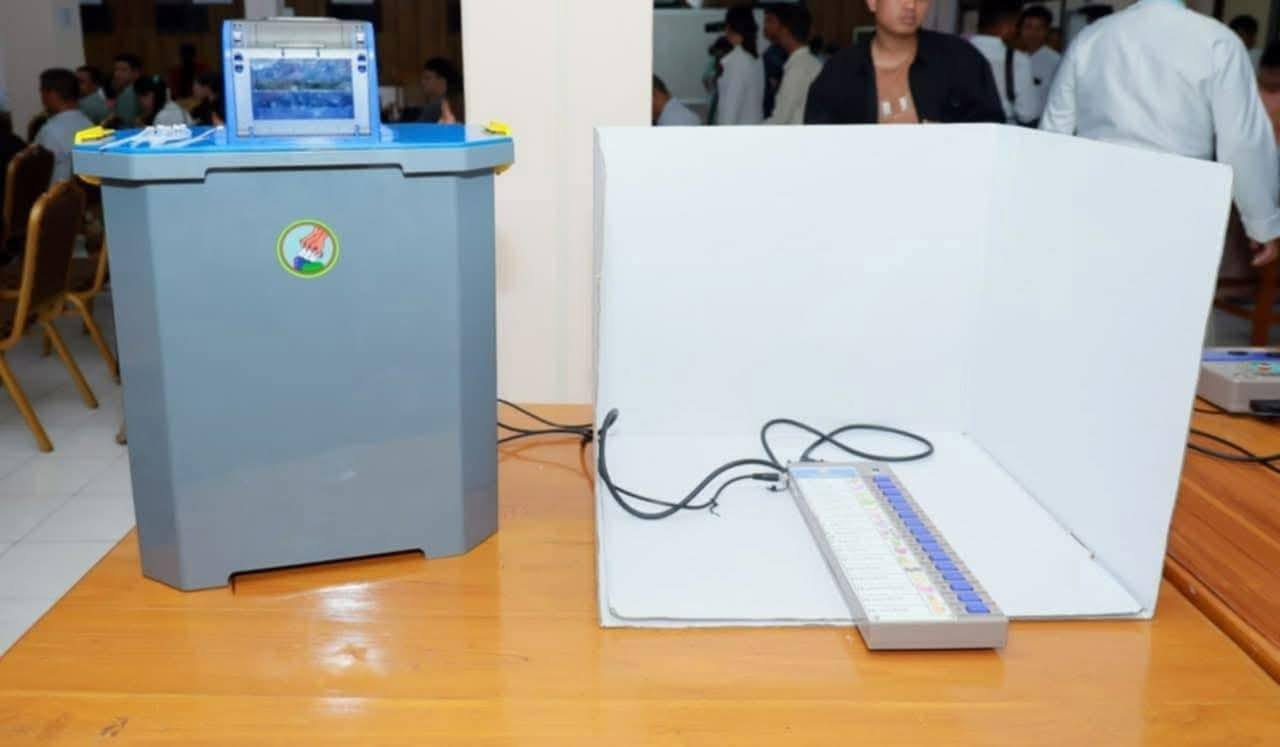 ပြည်ပရောက်မြန်မာများ ကြိုတင်မဲပေးနိုင်ဟု စစ်ကောင်စီသံရုံး ကြေညာ
