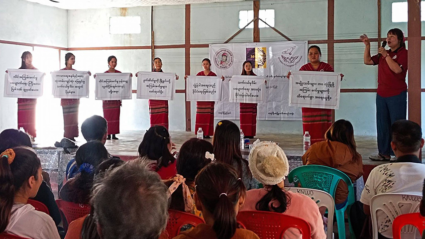 အမျိုးသမီးများအပေါ် အကြမ်းဖက်မှုပပျောက်ရေး ၁၆ ရက်တာ လှုပ်ရှားမှု ကရင်နီနှင့် ထိုင်းနယ်စပ်တွင်ပြုလုပ်