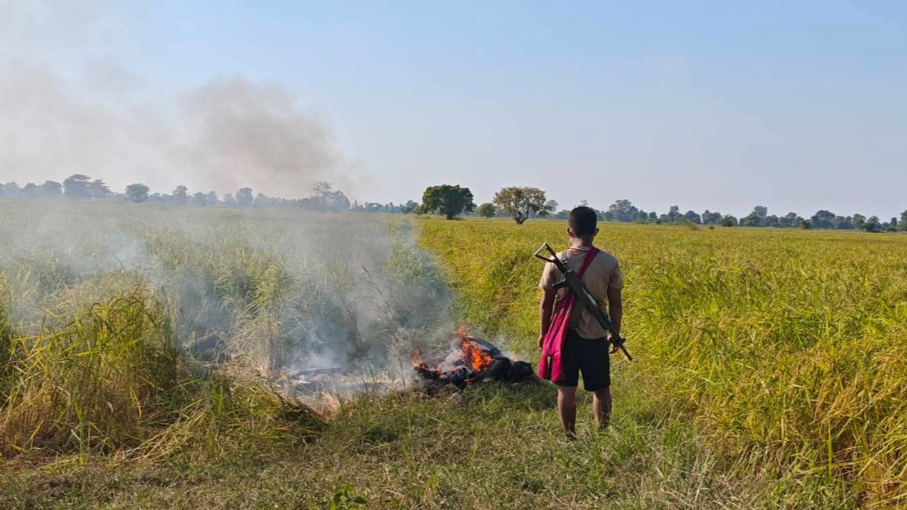 စစ်ကောင်စီတပ်ဖွဲ့ဝင်များ၏ ရုပ်အလောင်းများကို  တော်လှန်ရေးတပ်က မီးသင်္ဂြိုဟ်ပေး