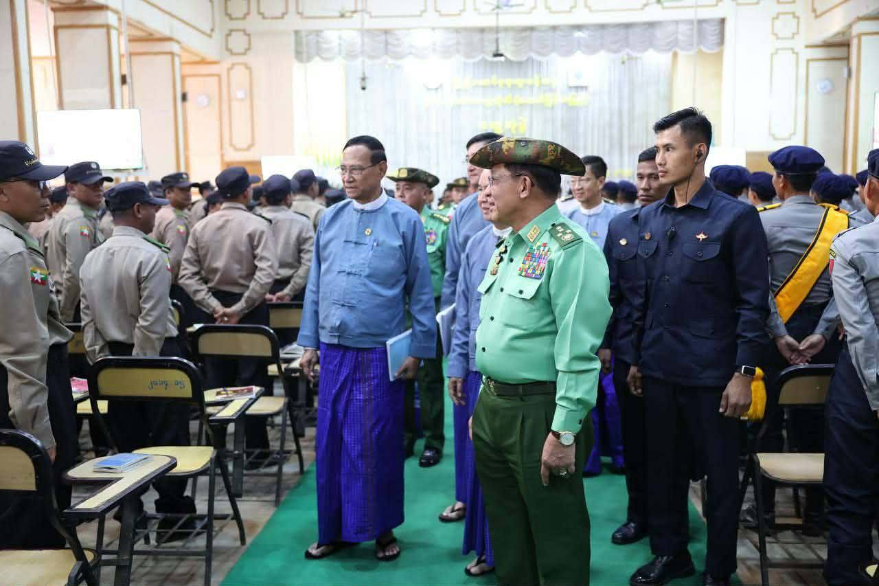 အငြိမ်းစားစစ်ဗိုလ်ချုပ်များကို မဲပေးရန် စစ်ခေါင်းဆောင် မဲဆွယ်ပေး 