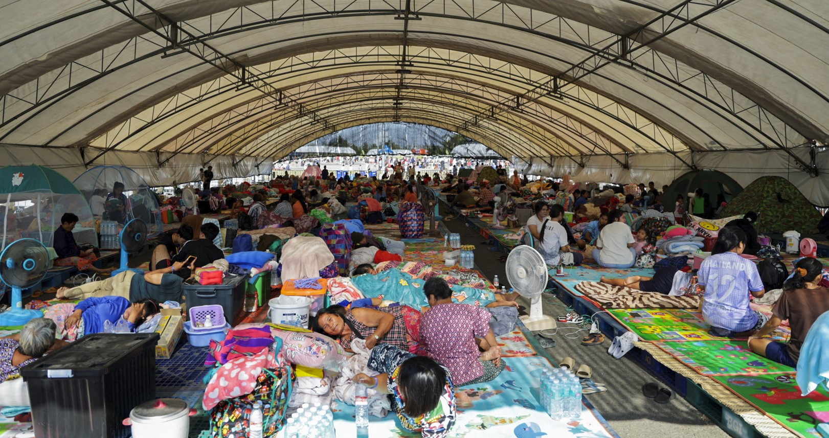 ထိုင်းနှင့် ကမ္ဘောဒီးယား ပစ်ခတ်မှုပြန်ဖြစ်၊ ပြည်သူ ၄ သိန်းခန့် စစ်ဘေးရှောင်