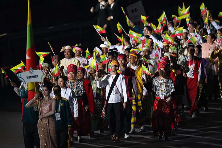 ထိုင်း ဆီးဂိမ်းစ်အားကစားပြိုင်ပွဲ ဖွင့်ပွဲ ပုံရိပ်များ (ဓာတ်ပုံ) 