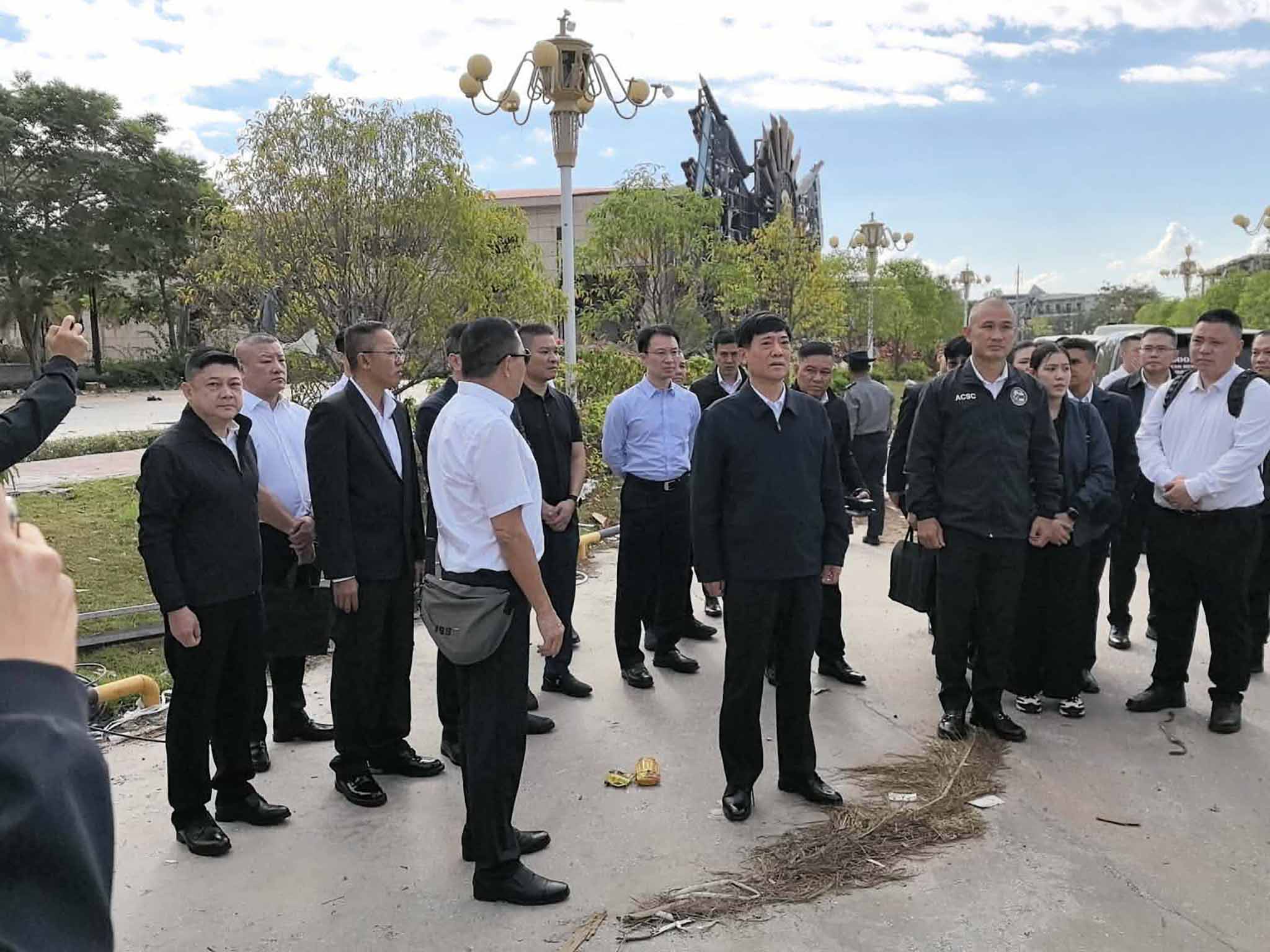 တရုတ်ဒုဝန်ကြီး မြဝတီ ကျားဖြန့်စခန်းများကို စစ်ဆေး၊ နိုင်ငံသား ကျားဖြန့် ၂,၀၀၀ ကျော် ပြန်ခေါ်မည်