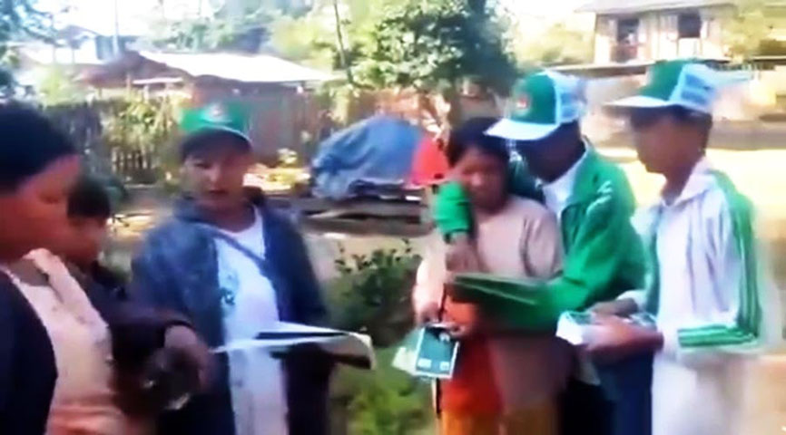 သရုပ်ပျက် မဲဆွယ်စည်းရုံးရေးပုံစံကြောင့် ကြံ့ခိုင်ရေးပါတီ ဝေဖန်ခံနေရ