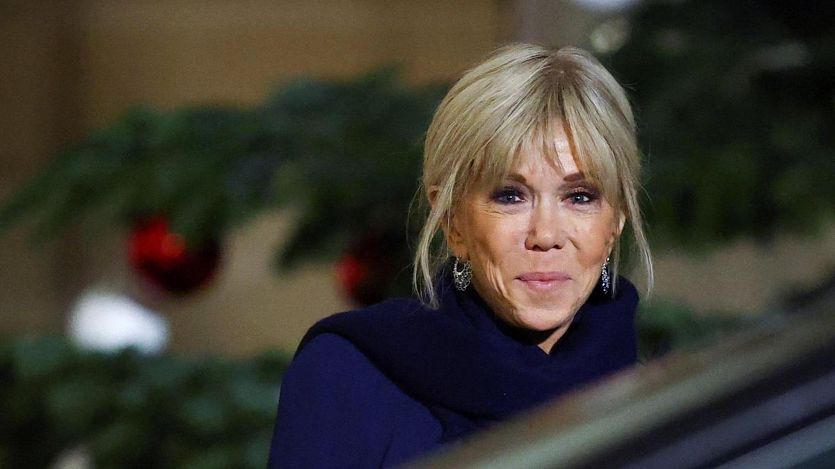 ပြင်သစ်သမ္မတ ကတော်ကို အမျိုးသမီးအခွင့်အရေးအဖွဲ့များ တရားစွဲ 