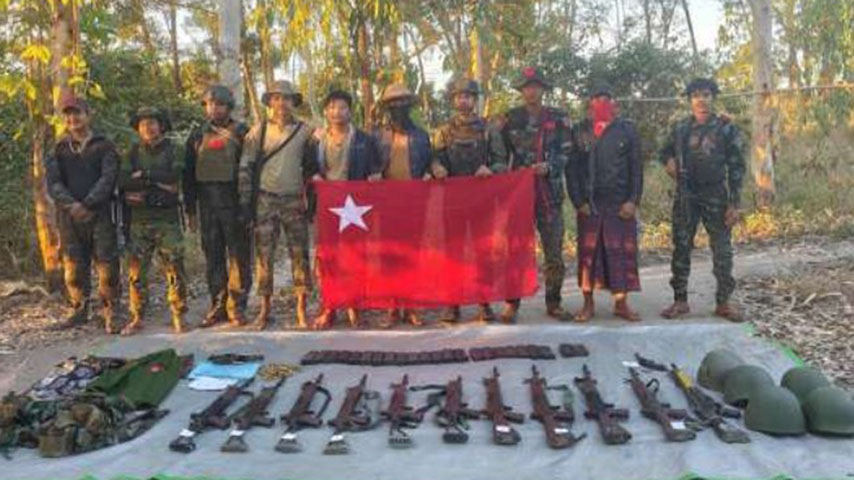 လက်ပံတန်းတွင် စစ်ကောင်စီတပ်စခန်း တိုက်ခိုက်ခံရပြီး  ဒုရဲအုပ်အပါအဝင် ၁၉ ဦး သေဆုံး၊