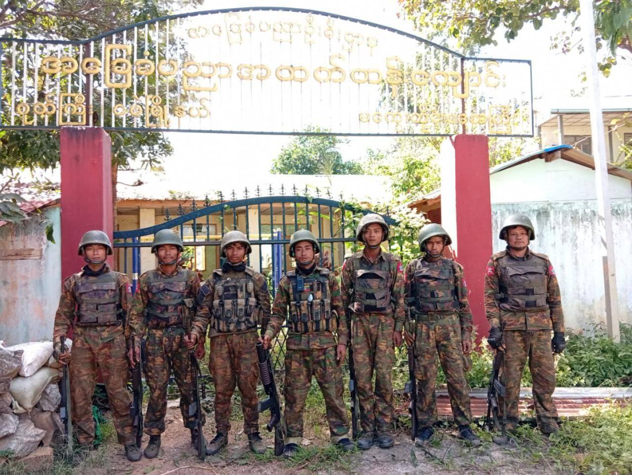 နတ်ရေကန်ဗျူဟာ ဂုတ်ကြီးစခန်းကို စစ်ကောင်စီတပ်က အင်အားအလုံးအရင်းဖြင့် ဝင်တိုက်