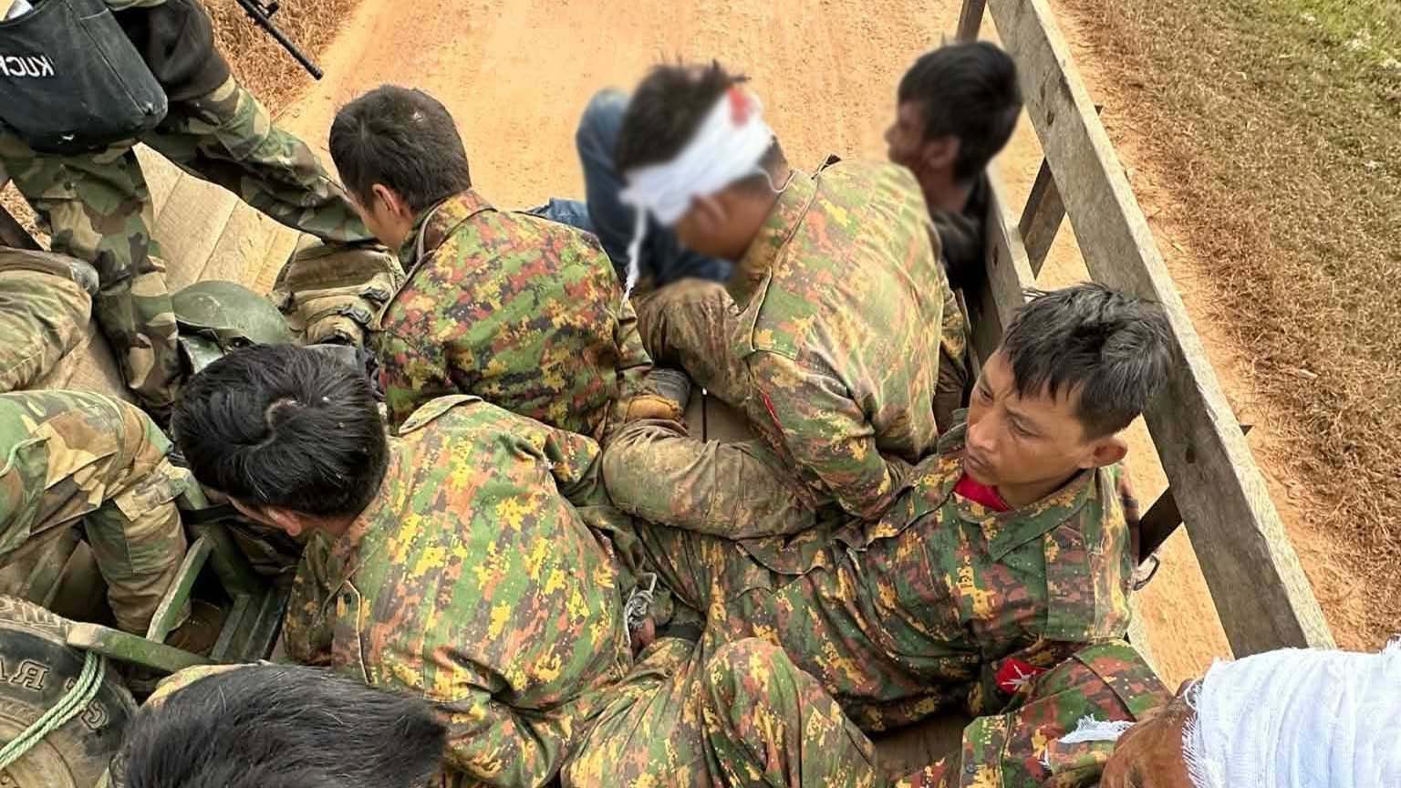 ဝန်းသိုတိုက်ပွဲအတွင်း စစ်သား ၃ ဦး သေပြီး ၇ ဦး ဖမ်းမိ၊ လက်နက်ခဲယမ်းများ သိမ်းဆည်းရရှိ