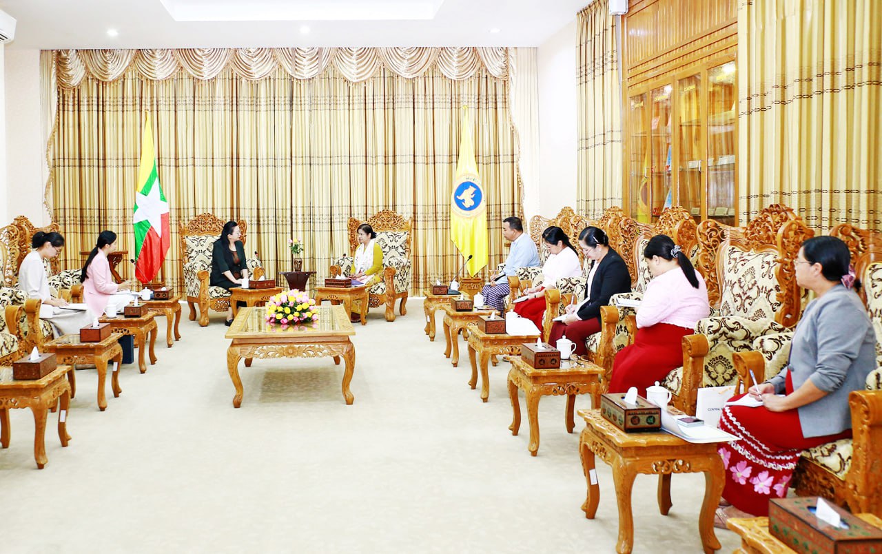 ကုန်သွယ်မှုနှင့် ရင်းနှီးမြှုပ်နှံမှုတွင် တရုတ်ယွမ်ငွေနှင့်ပေးချေမှု ပိုမိုချောမွေ့ရေး ဗဟိုဘဏ်နှင့် တရုတ်သံအမတ် ဆွေးနွေး