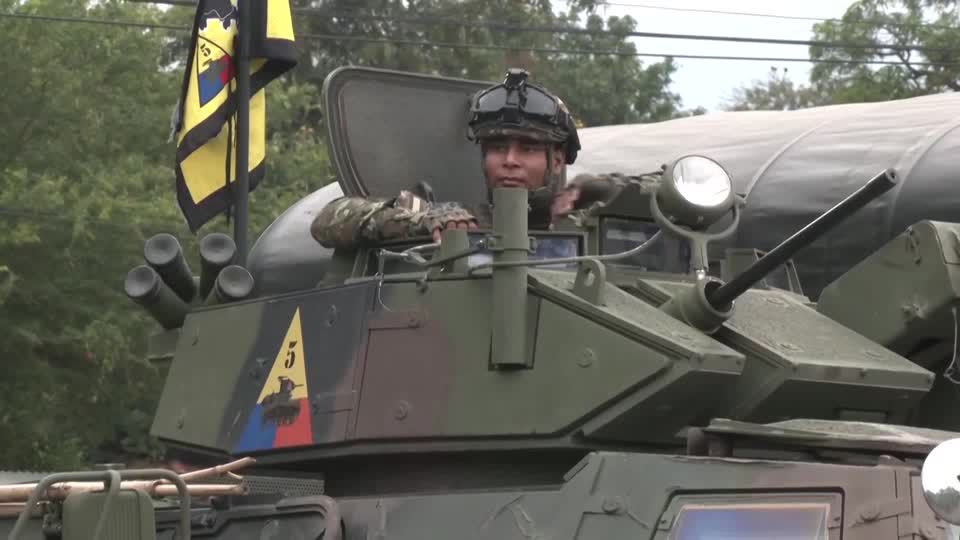 ဗင်နီဇွဲလား တိုက်ခိုက်ခံရပြီးနောက် အိမ်နီးချင်းနိုင်ငံများ နယ်စပ် အားဖြည့်