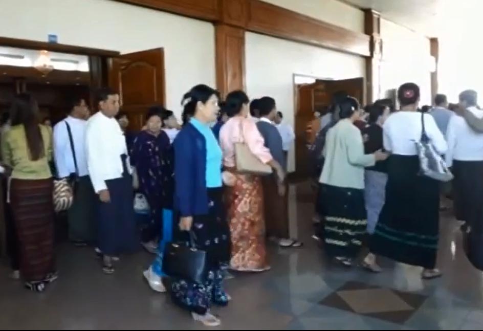 ပညာေရးဥပေဒေဆြးေႏြးပြဲ တကၠသိုလ္ ဆရာမ်ားသမဂၢကို ဖိတ္ေခၚျခင္းမရွိ