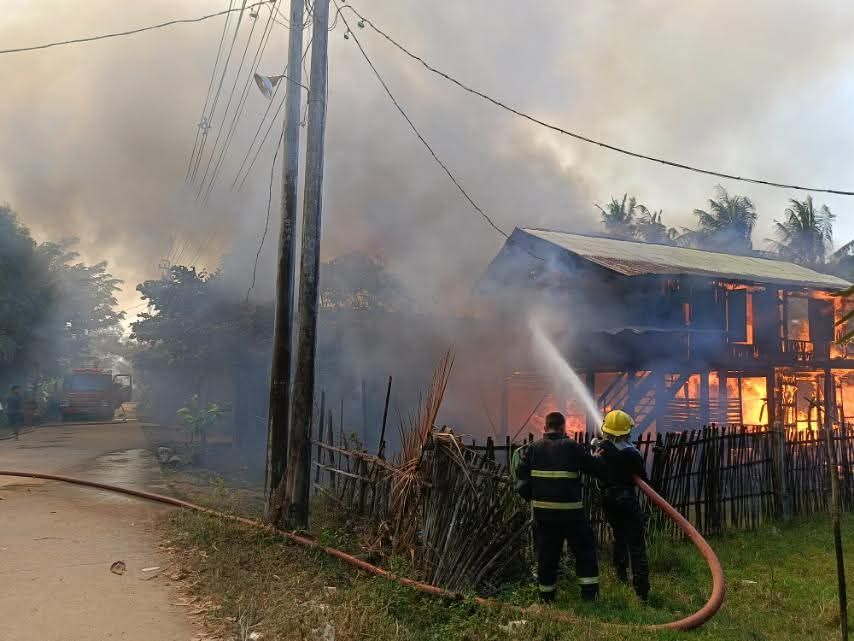 မုဒုံမြို့နယ် ကတုံးပေါ်ရွာ မီးလောင်၊ အိမ်ခြေ ၆၀ နီးပါးဆုံးရှုံး