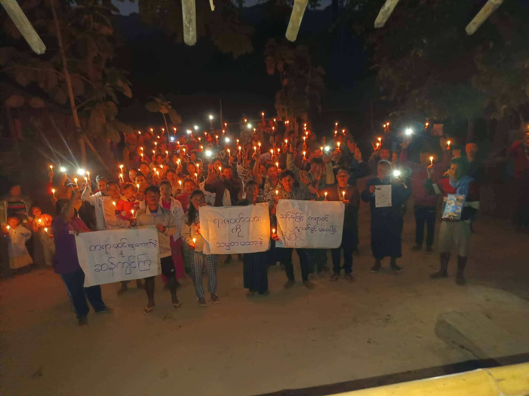 ဘောလခဲတွင် စစ်ကောင်စီ ရွေးကောက်ပွဲကို ဆန့်ကျင် သပိတ်မှောက်
