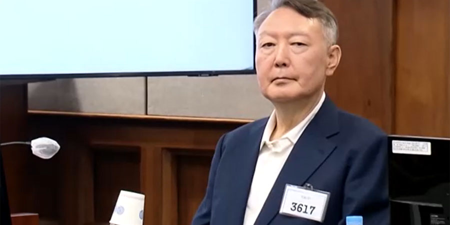တောင်ကိုရီးယား သမ္မတဟောင်း ယွန်းဆွတ်ခ်ယိုး ထောင်ဒဏ် ၅ နှစ် ချမှတ်ခံရ