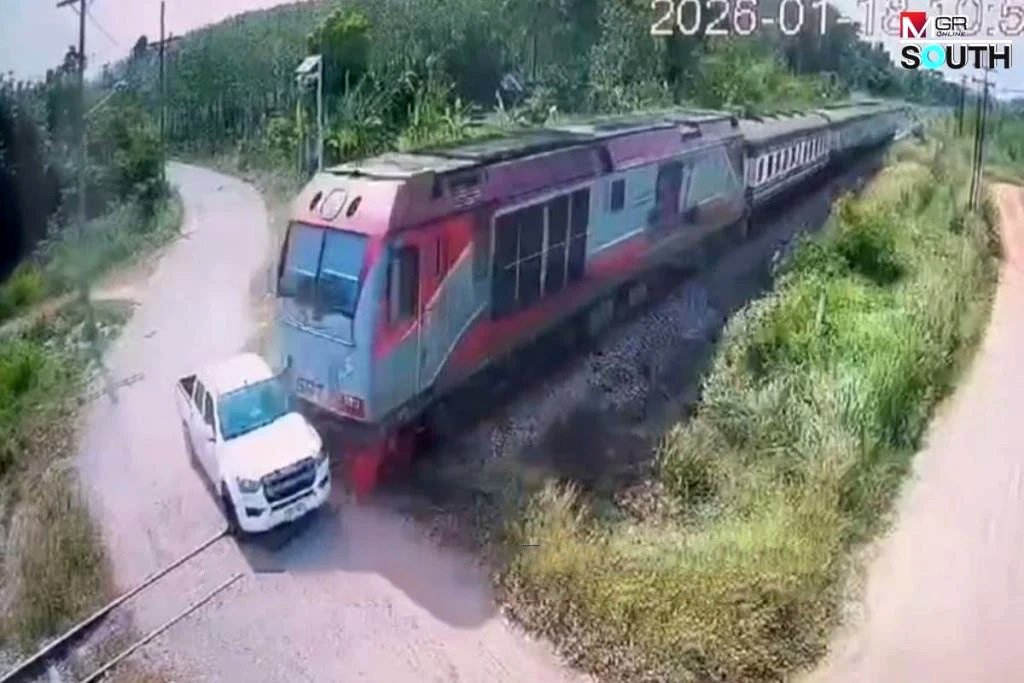 ထိုင်းတောင်ပိုင်းတွင် ရထားနှင့်ကားတိုက်မိပြီး ၁ ဦးသေဆုံး၊ ၁ ဦး ဒဏ်ရာရ