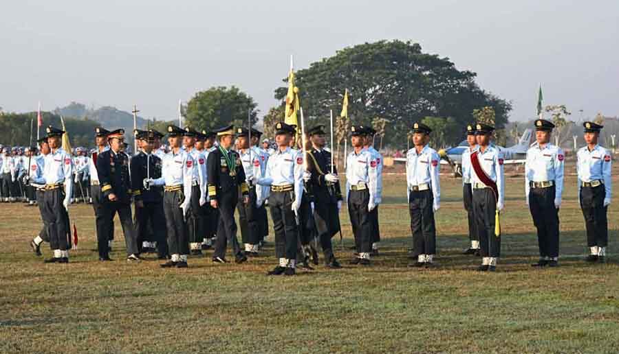 လက်နက်စနစ် ပါဝင်သည့် မောင်းသူမဲ့ လေယာဥ်များ ဝယ်ယူထားဟု လေတပ်ဦးစီးချုပ်ပြော
