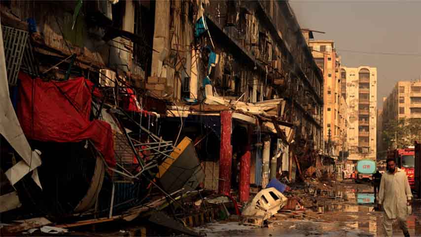 ပါကစ္စတန် ဈေးဝယ်စင်တာ မီးလောင်မှု သေဆုံးသူ ၆၀ အထိ မြင့်တက်