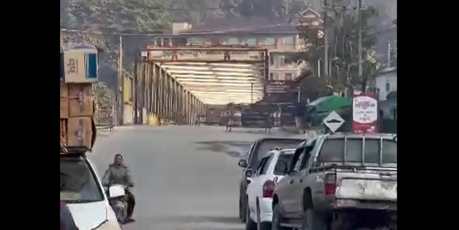 ဖားကန့်မြို့အဝင်အထွက် စစ်ကောင်စီတပ် ပိတ်ထား