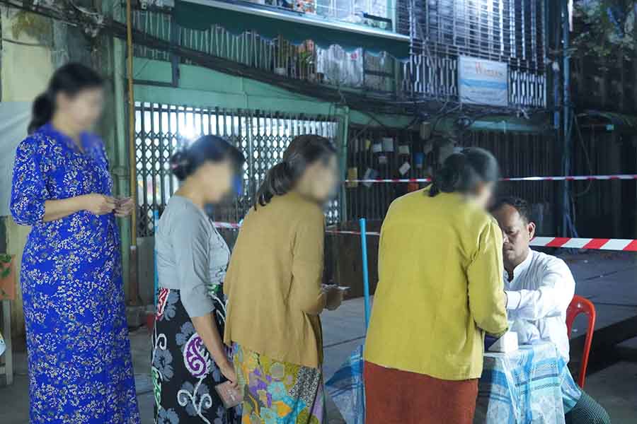 အုပ်ချုပ်ရေးမှူးများက ခြိမ်းခြောက် မဲပေးခိုင်းသဖြင့် ရန်ကုန်တွင် လူငယ်အချို့ မဲထွက်ပေး