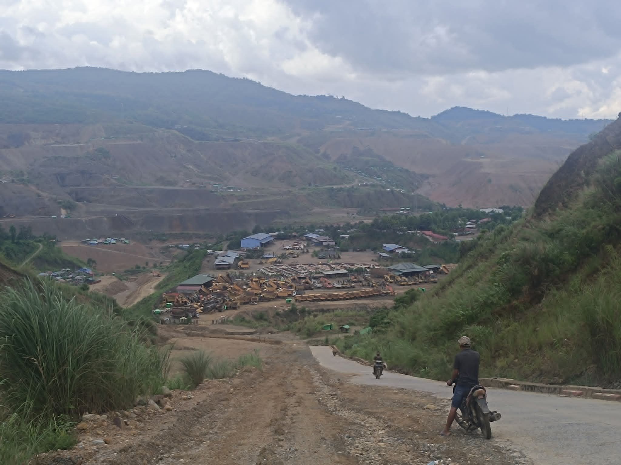 ရွေးကောက်ပွဲ ကျင်းပနေသည့် ဖားကန့်တွင် လက်နက်ကြီးကြောင့် ဒေသခံအချို့ ဒဏ်ရာရ၊ မဲပေးမှု ရပ်တန့်