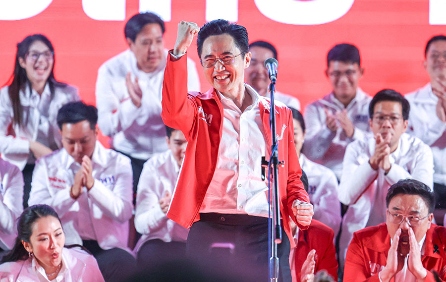 ဖွေထိုင်းပါတီ အာဏာရပါက နေ့စဉ် လူ ၉ ဦးကို ဘတ် ၁ သန်းစီ မဲဖောက်ပေးမည်