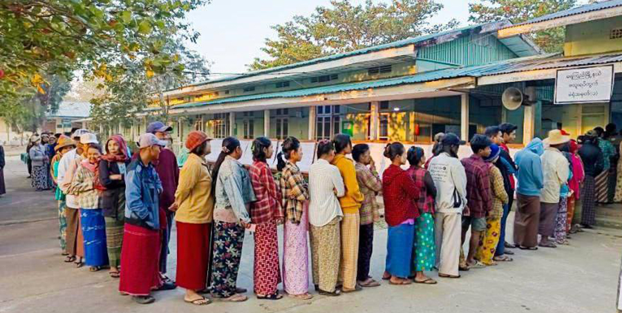 ရေကြည်တွင် အုပ်ချုပ်ရေးမှူးများက မဲဆွယ်ပြီး ဖိအားပေး မဲထည့်ခိုင်း