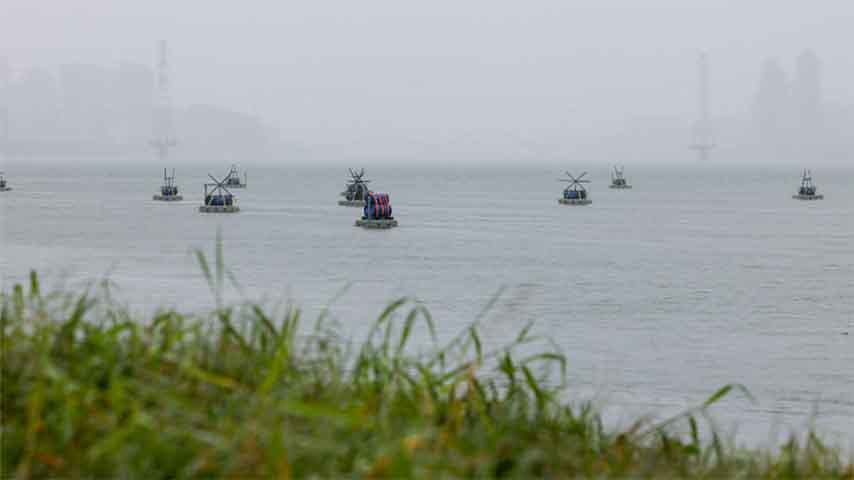 ထိုင်ဝမ်စစ်တပ် စစ်ရေးလေ့ကျင့်ပြီး လက်နက်အမျိုးမျိုးပြသ