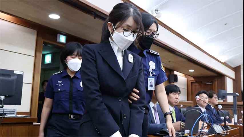 Chanel အိတ်နှင့် စိန်လည်ဆွဲ လာဘ်စားမှုဖြင့် တောင်ကိုရီးယားသမ္မတကတော်ဟောင်း ထောင်ဒဏ်ကျ