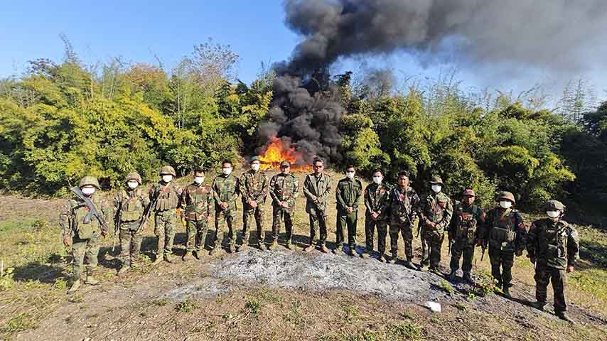 ဖမ်းဆီးရရှိသည့် မူးယစ်ဆေးဝါးများ NUG အစိုးရ မီးရှို့ဖျက်ဆီး (ဓာတ်ပုံ) 
