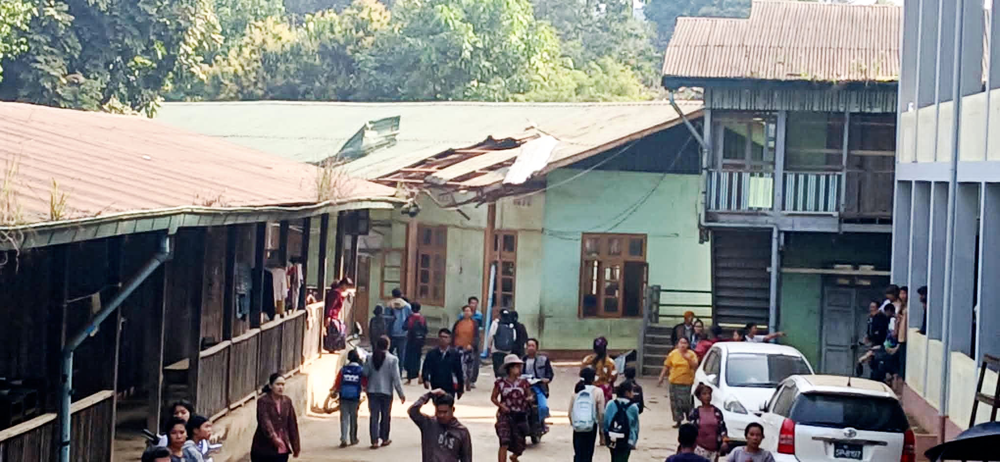 ဖားကန့်တွင် တိုက်ပွဲပြင်းထန်၊ စာသင်ကျောင်းပေါ် လက်နက်ကြီးကျပြီး KG ကလေး ၂ ဦး ဒဏ်ရာရ