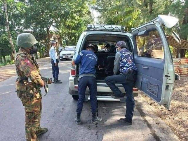 ရွှေဘိုနှင့် ရန်ကုန်တွင် လူငယ် ၅၀ ကျော်ကို စစ်တပ်က ပေါ်တာဆွဲဖမ်းဆီး 