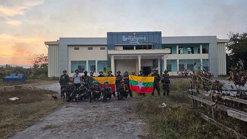 ဗန်းမောက် ရပ်ကွက် ၃ ခုကို စစ်ကောင်စီတပ် ပြန်သိမ်းယူ